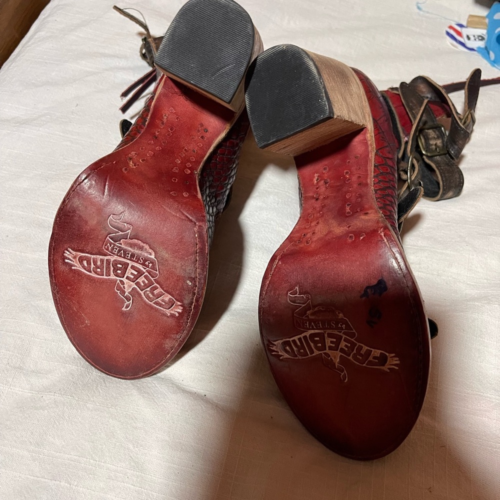 FREEBIRD by Steven Bond Red Crocodile Sandal Bootie - Size 8 - Limited Edition - Picture 8 of 13